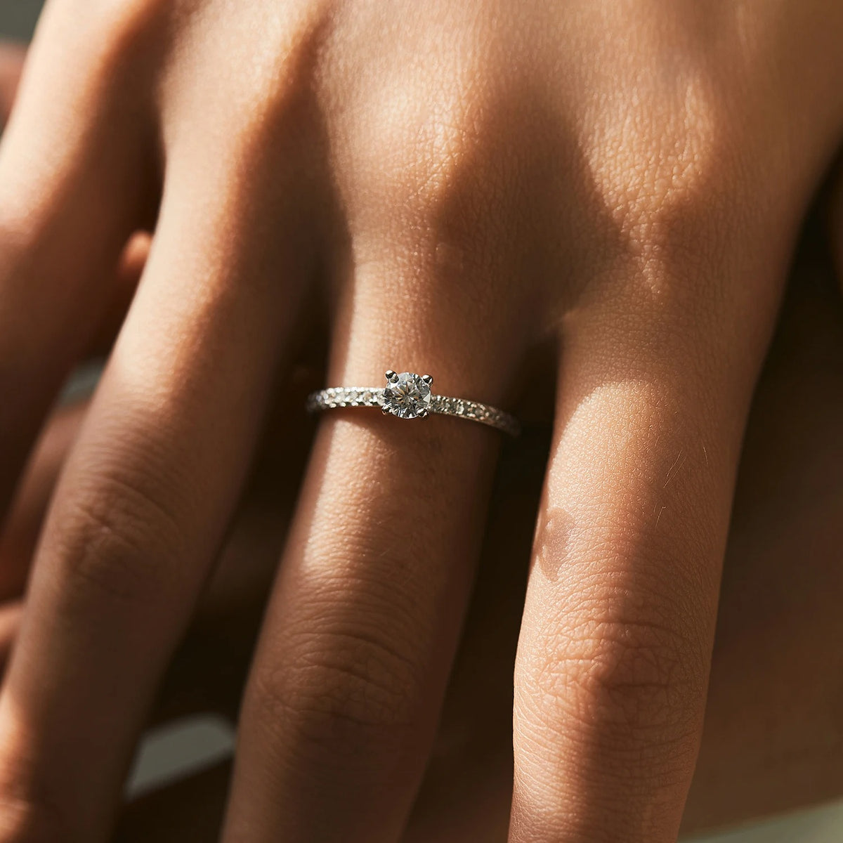 Anillo Leonor de Moissanita